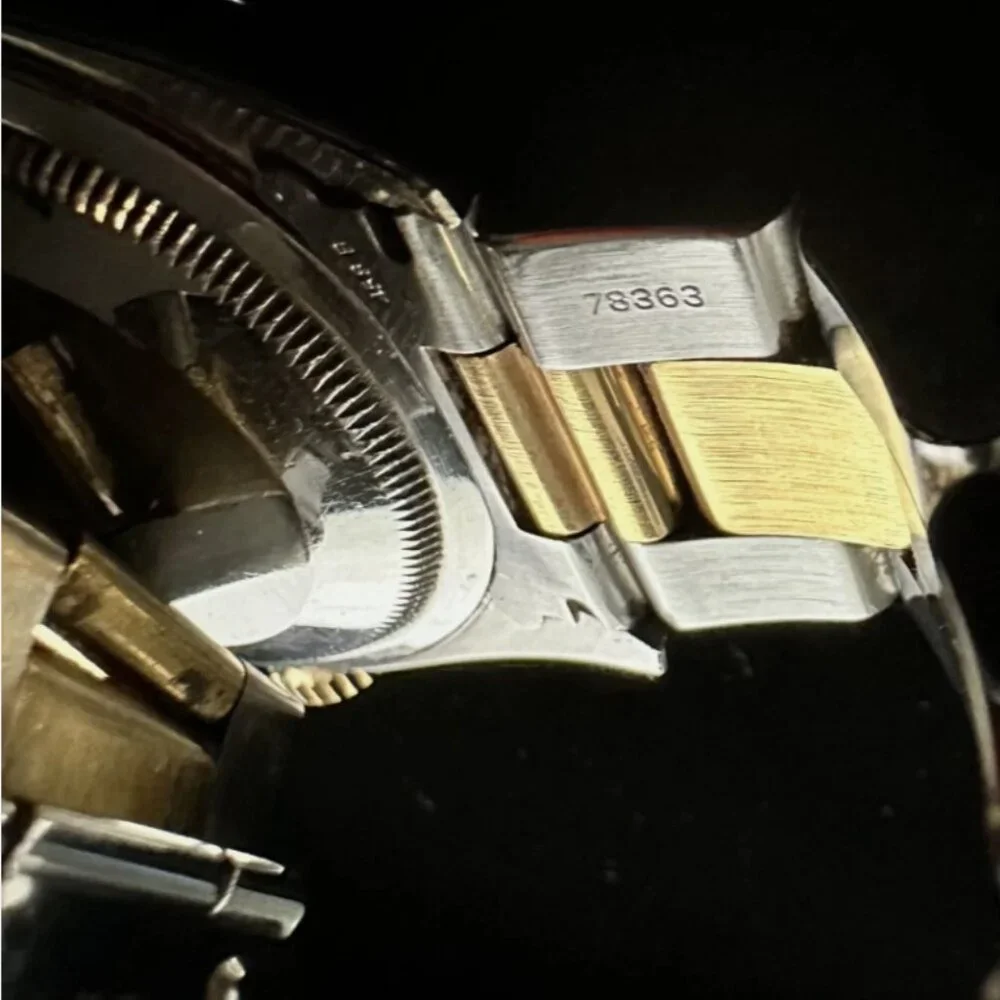 Rolex Datejust 36mm – 18k Gold & SS | Smooth Bezel & White Baton - Picture 8 of 17